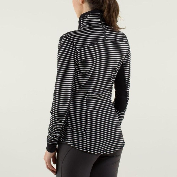 Lululemon Base Runner 1/2 Zip - Picture 2 of 7